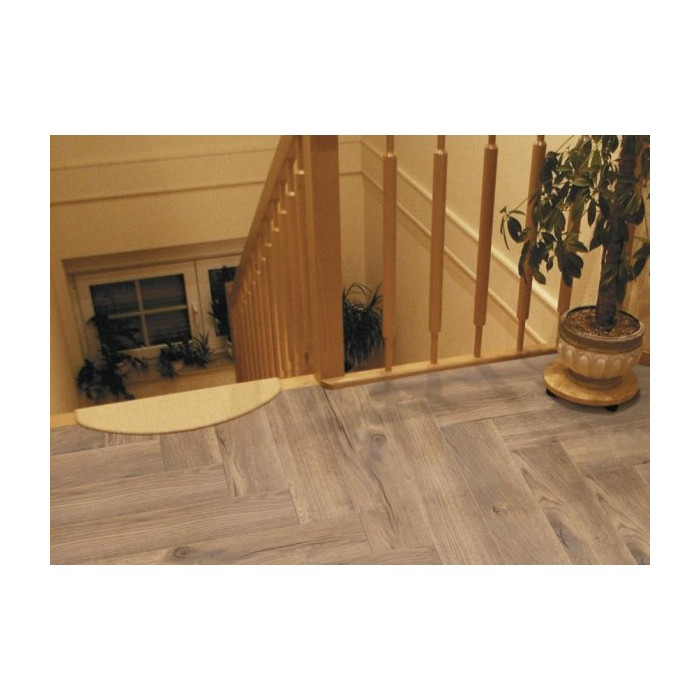 Ламинат Kronotex Herringbone 32 класс 8 мм D 4764 Treviso Oak (Дуб Тревизо)