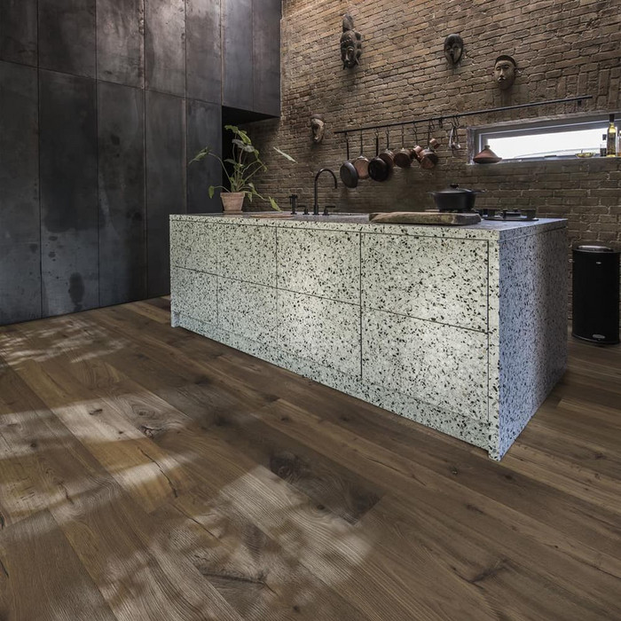 Паркетная доска KAHRS Дуб Омбра (OMBRA) 1-о пол НМ 2420x187x15 (2,72 м2)
