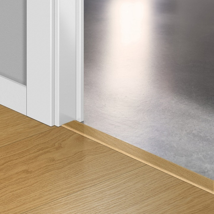 Порог Quick Step Доска натурального дуба лакированная QSINCP03106