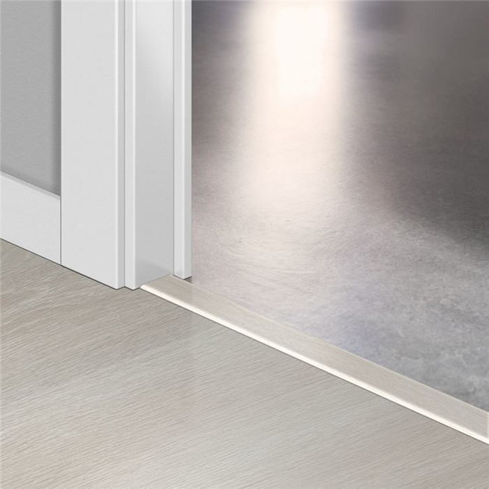 Порог Quick Step Дуб итальянский светло-серый QSINCP03573